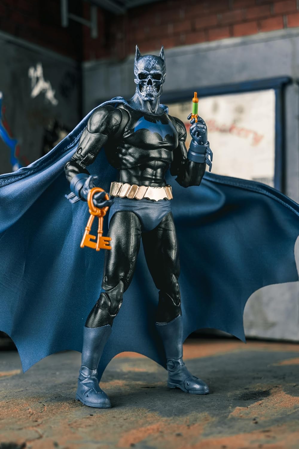 DC Multiverse - 7in Black Mask As Batman (Batman Madhouse) - McFarlane Toys