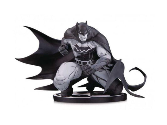 DC DIRECT - Batman Black & White 5 Inch Statue Figure - Batman by Joe Madureira